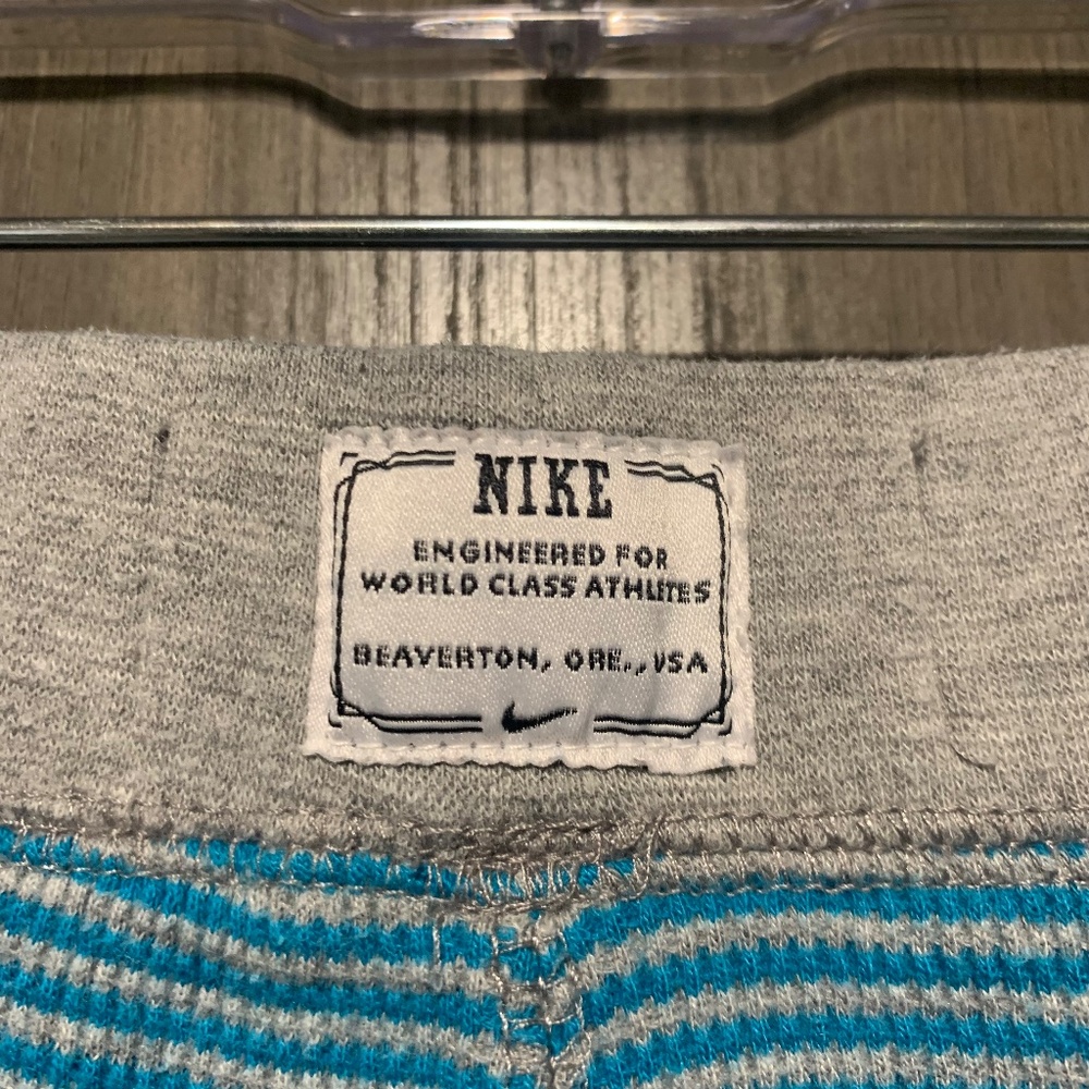 25. Nike Blue Striped Track pants Size Large in Kids, Women's Small - Picture 6 of 8